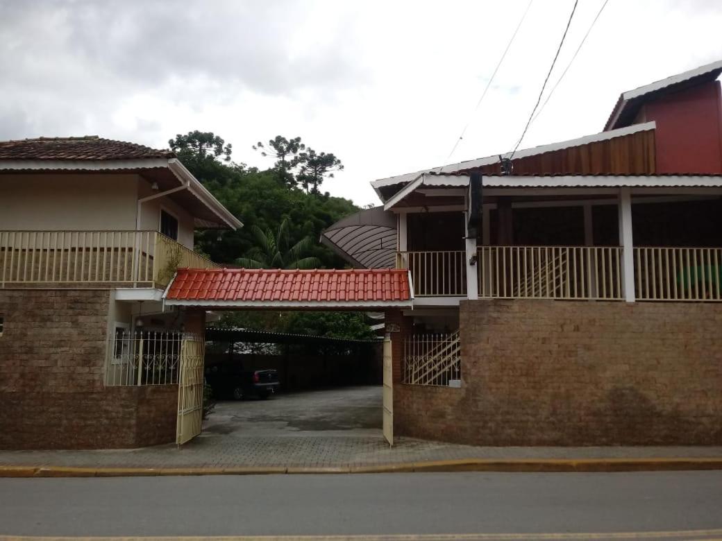 Pousada Beira Rio Santo Antonio do Pinhal Exterior photo